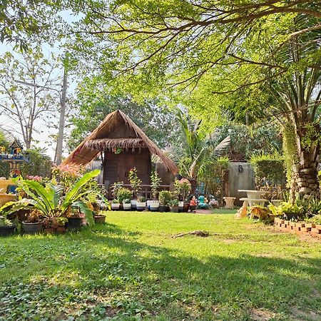 Smilingface Guesthouse Sukhothai Eksteriør billede