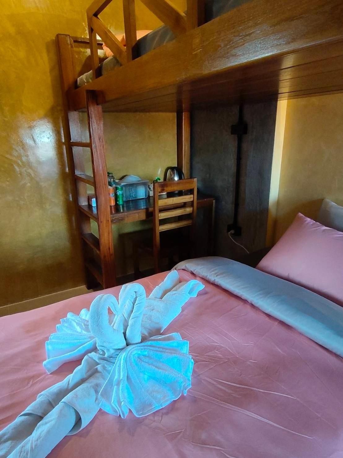 Smilingface Guesthouse Sukhothai Eksteriør billede