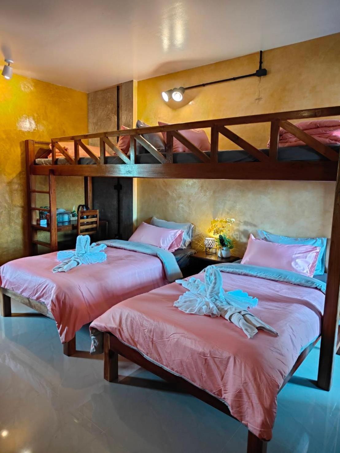 Smilingface Guesthouse Sukhothai Eksteriør billede